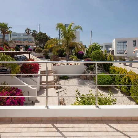Villa Infinity Luxury 4 Bedroom *